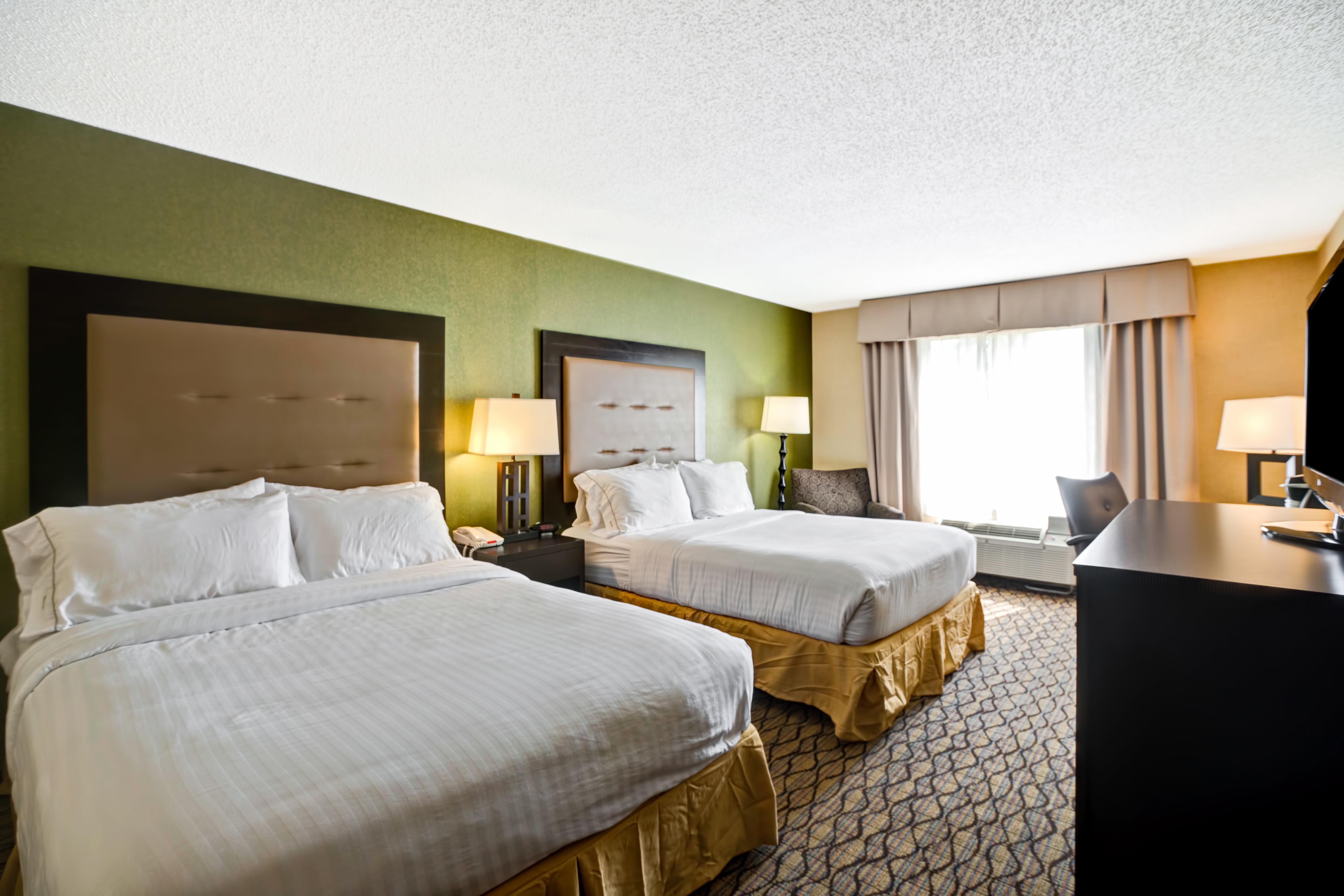 Holiday Inn Express Hotel & Suites Christiansburg By Ihg Bagian luar foto